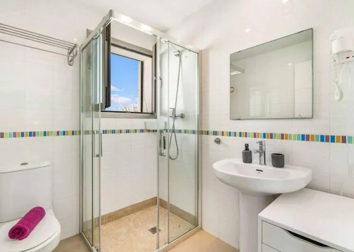 Pina 20 Cala'N Bosch (Menorca)